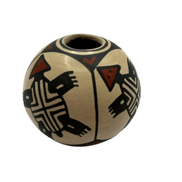 Mata Ortiz Handcrafted Pottery by Martha Hernandez Miniature Pot Turtles - Picture 2 of 8